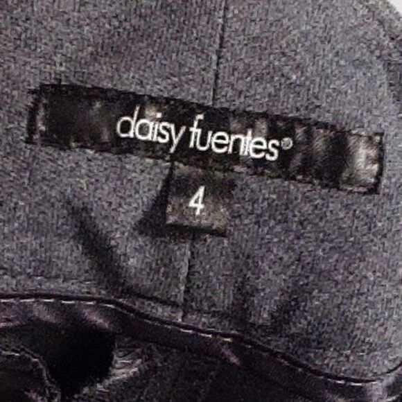Daisy Fuentes Sz 4 gray pants women's outdoor button zipper pockets logo adult - Picture 7 of 8